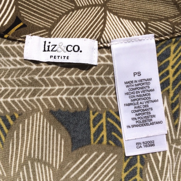 Liz & Co. Petite size PS floral tank top scoop neck polyester - Picture 5 of 6